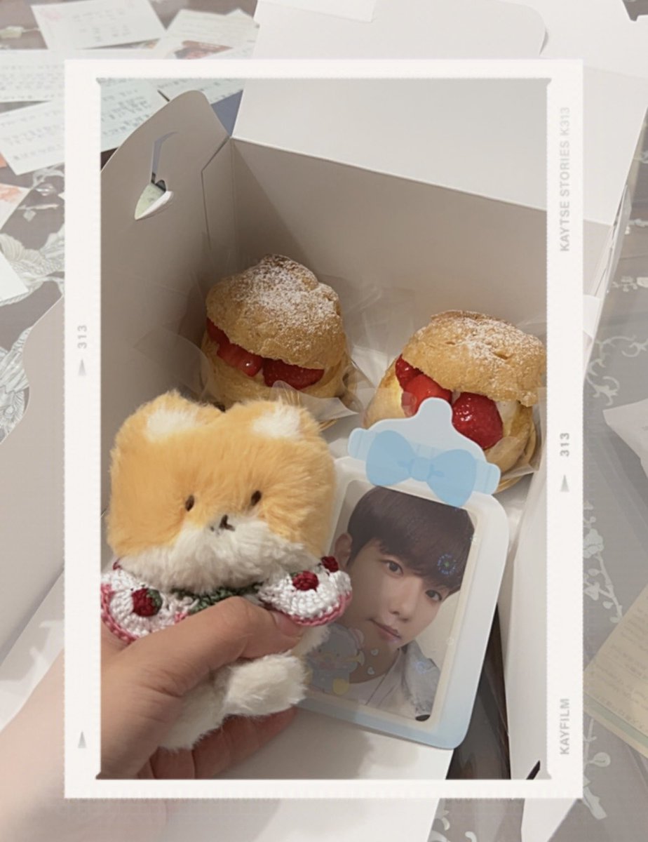 RuntoKyoong's tweet photo. 백현아🤤 이거 맛있어요! https://t.co/dIVuy8WMnj