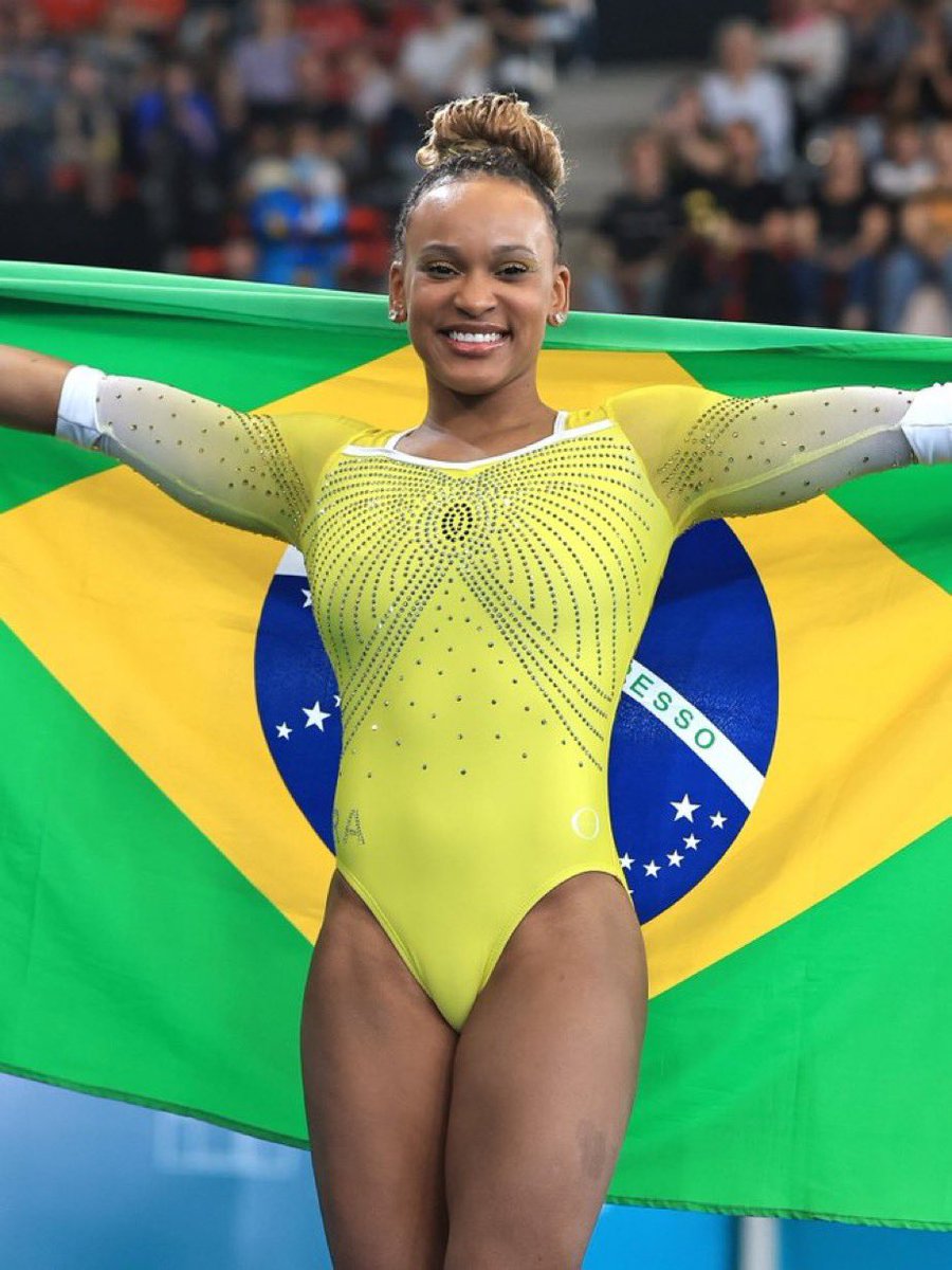 centralreality's tweet photo. 🚨SOCORRO! REBECA ANDRADE FICOU NA FRENTE DE SIMONE BILES! 🇧🇷 #Paris2024 https://t.co/kK1L9eh9Be