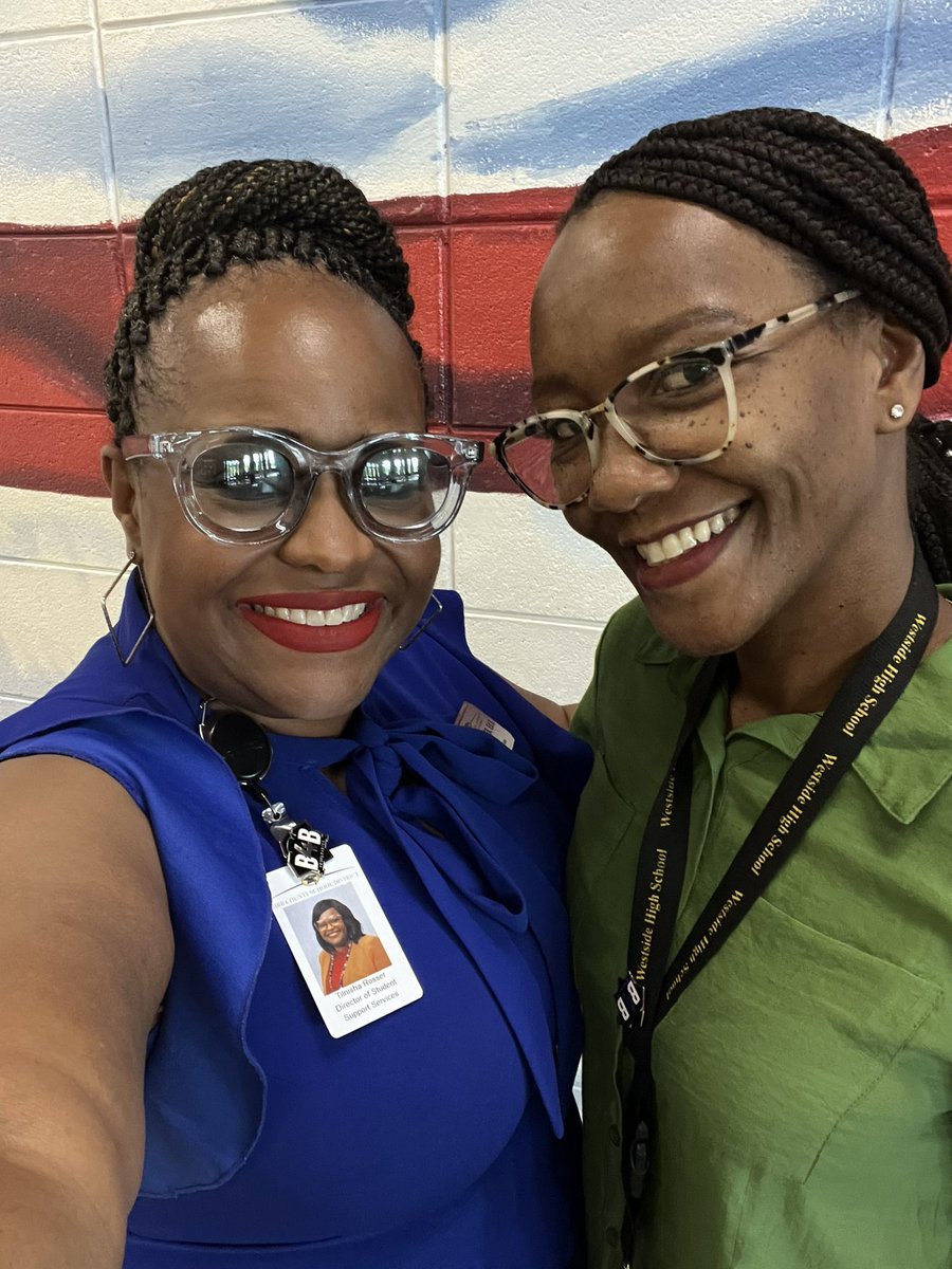 TilnishaRosser's tweet photo. Day 1/Stop 1 @WHS_Seminoles with the dynamic counseling team!#Built4Bibb
#Built2Support https://t.co/j2WTYaZEKk