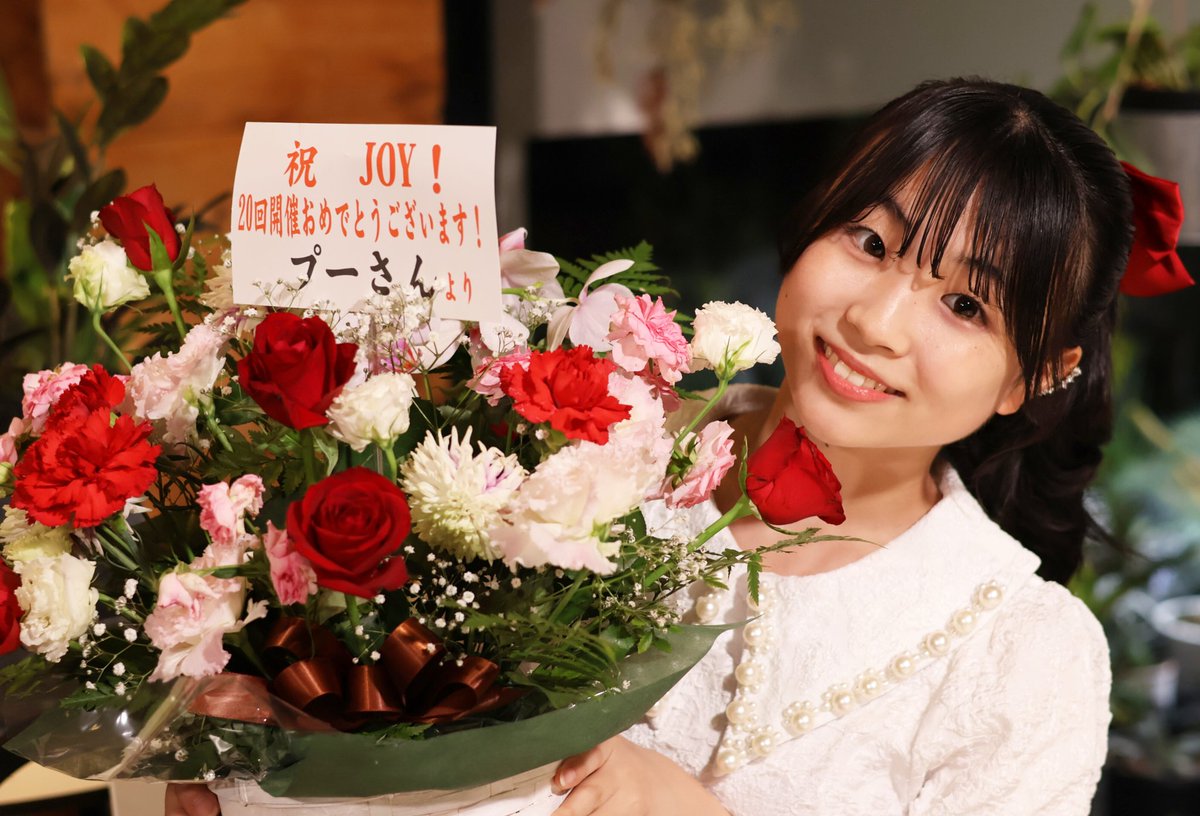 Kanayama_1942's tweet photo. 2024/7/15(月)㊗️
『 ICHICAFE JOY! fes Vol.21 』

✨📸ライブ後オフショット📸✨

#岸田琴那 ちゃん
@kotomama11

見事KANA-G賞GETした琴那ちゃん🎶🐰🎩
ദ്ദി ˃ ᵕ ˂ )✨最ᵃⁿᵈ高✨

#大阪府
#歌うまの聖地
#ICHICAFE
#JOYfes https://t.co/UPcwaQOTrj