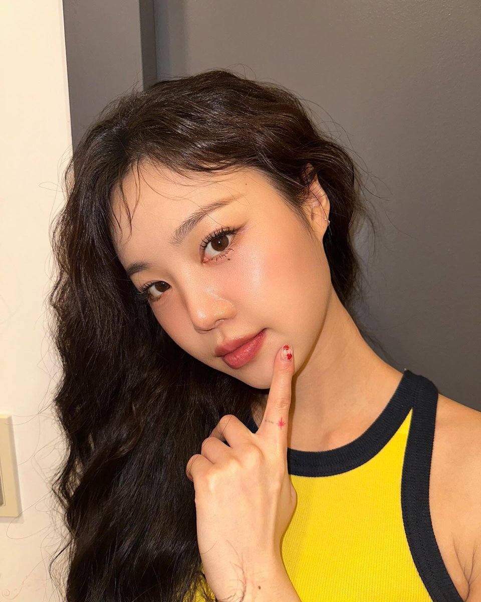 soojin instagram update ♡🌼