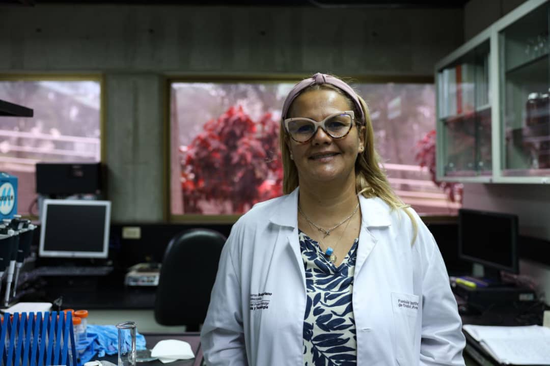 #5Ago
#PrensaMincyt <a href="/mincyt_VE/">Ministerio del P. P para Ciencia y Tecnología</a>
“Elisamelis Martínez: científica venezolana que trabaja por el bienestar y la salud de la población”
<a href="/IDEA_fundacion/">IDEA OFICIAL</a>
Más detalle  tinyurl.com/dujxvxuv
#PatriaSoberanaYPlena #CienciaParaLaVida #Infocentro
<a href="/Gabrielasjr/">Gabriela Jiménez</a> <a href="/LaRosaInfoVE/">LaRosaInfoVE</a> <a href="/InfocentroOce/">Infocentro_Vzla3</a>