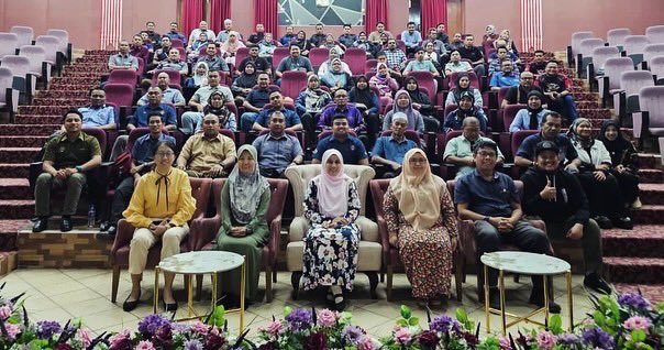Tahniah kepada  31 pegawai dari RELA Negeri WPKL, Negeri Sembilan, Johor, Pahang dan Terengganu kerana telah menghadiri Kursus Induksi Sistem Latihan Dual Nasional (SLDN) anjuran Pusat Latihan Pengajar dan Kemahiran Lanjutan (CIAST), Jabatan Pembangunan Kemahiran (JPK)