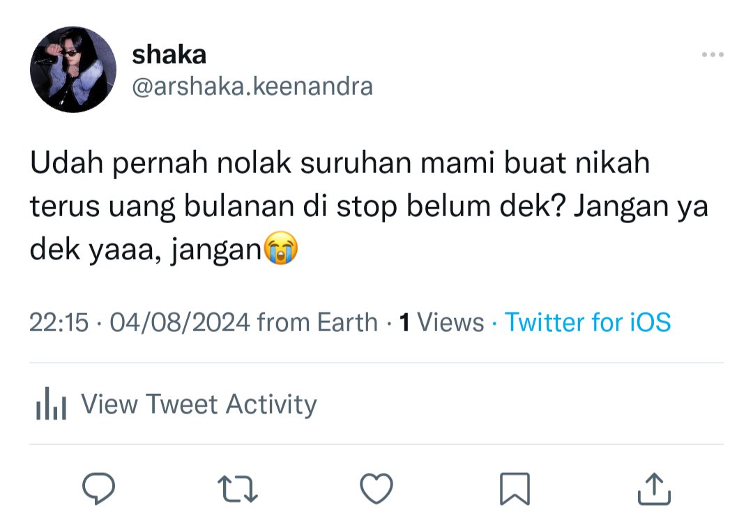 ashaaamora's tweet photo. Sungjake AU

— Youth.

; Shaka harus rela masa mudanya dipake untuk nikah muda. Kalau bukan karna kepepet butuh uang, ia nggak akan pernah mau dijodohin sama om-om tua bangka alias temen maminya. Yang lebih kaget lagi, laki-laki itu ternyata ayah dari sahabatnya sendiri. https://t.co/WY6aBTbHwT