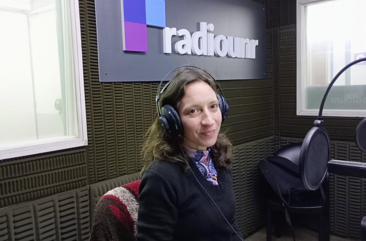 #Ahora, hablamos con <a href="/ArgentoMel/">Mel Argento</a>, licenciada en Ciencia Política y Doctora en Ciencias Sociales, sobre el proyecto del Régimen de Incentivo para Grandes Inversiones (RIGI) que se aprobó dentro de la Ley Bases impulsada por el Gobierno nacional.  

¡Escuchanos en <a href="/radiounr/">Radio UNR</a>!