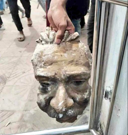 Tongjei_Maril's tweet photo. ⚠️"New government will take over," said Bangladesh Army Chief General Waker Uz Zaman.

📢#Bangladeshi_Army has announced #Military_Rule in B'desh ! 

Shocking turns of events! 

🚨 From students' protests to overthrowing the ruling #Awami_League Govt ! 

#SheikhHasina https://t.co/aM7HP7wBt1