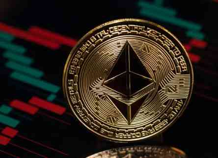 BitChecker_EN's tweet photo. 🚨 Ethereum's recent plunge has everyone buzzing! 📉

Analyst Michael Van De Poppe links the dip to capitulation, massive sell-offs, and global turmoil. 🌍💔 Is this the bottom for ETH? 🤔

🔍 Get the full scoop!
https://t.co/rDontBnz5l

#Ethereum #CryptoNews #Capitulation #ETH https://t.co/x6gvdtdAXe