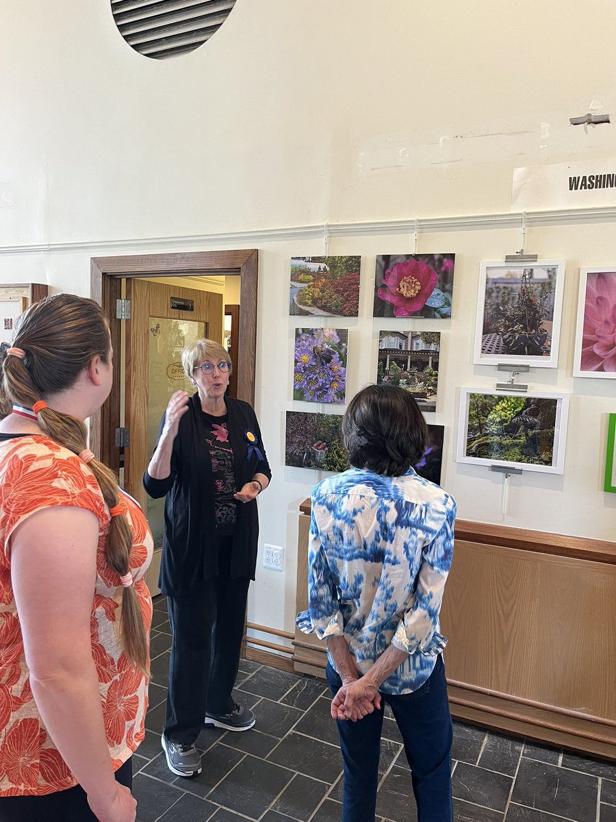 WDCGardener's tweet photo. Thanks to all who came out for the opening of our annual Garden Photo Show at @MeadowlarkNOVA yesterday. Come by and see the display walk through the end of August. #gardendc #dmv #photoshow #gardenphotography #flowerphotography #wildlifephotography #nova https://t.co/Cpc1lEiPwk
