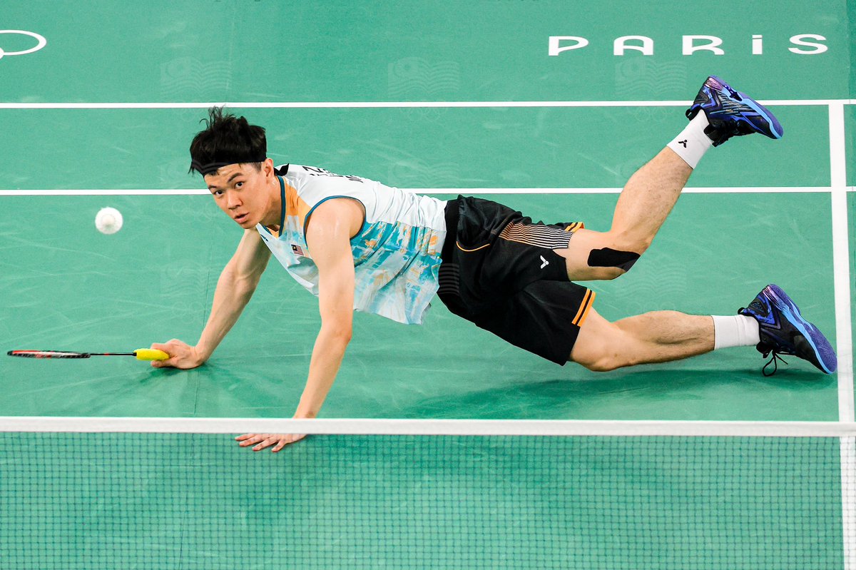 olympicmas's tweet photo. Another great comeback and another medal for Malaysia! This time coming from Lee Zii Jia OLY in the Men’s Singles event.

Zii Jia dragged the game to the rubber set after bouncing back from a first set defeat to beat Lakshya Sen from India 13-21, 21-16, 21-11 for the bronze medal! 

#OlympicMAS
#Paris2024