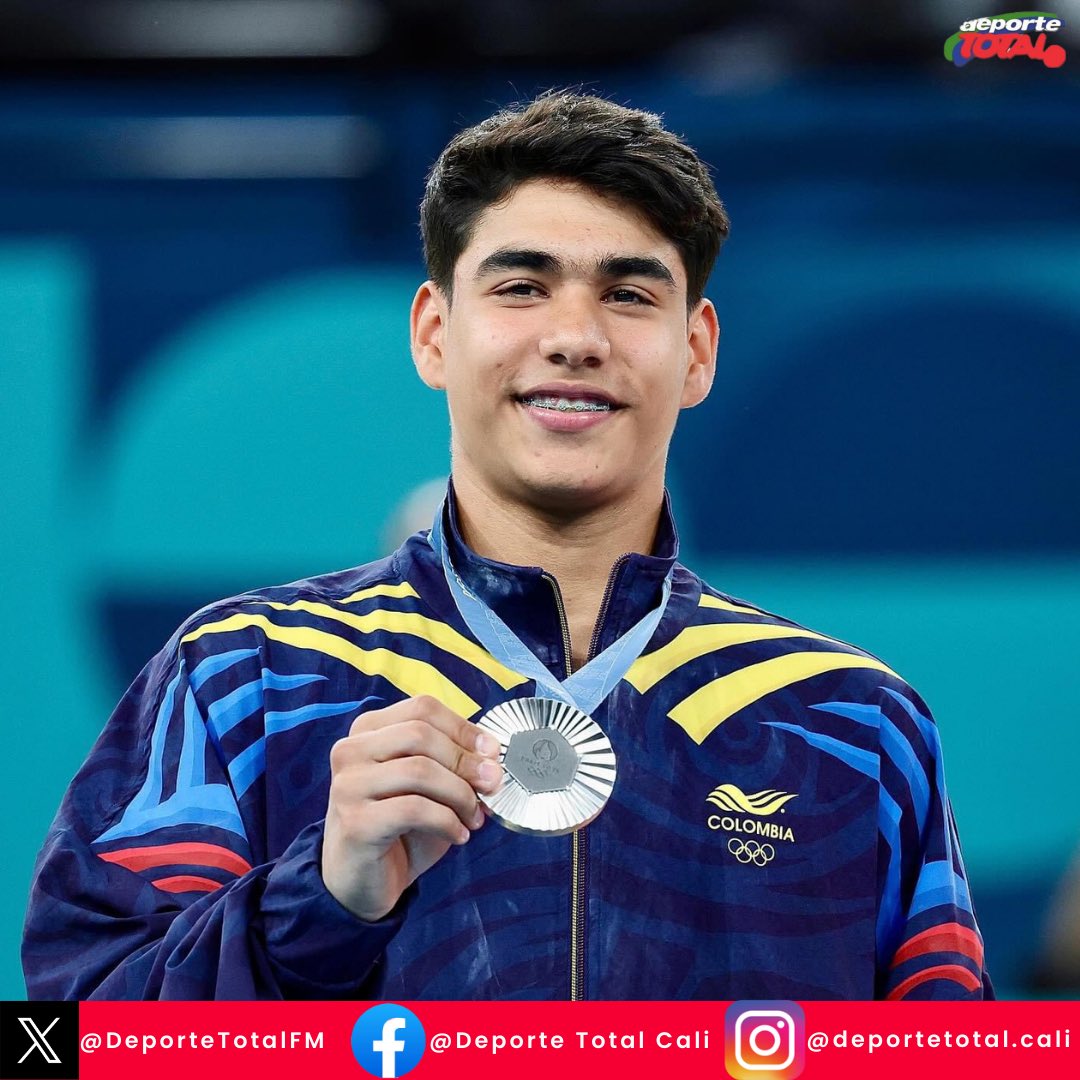 DeporteTotalFM's tweet photo. El gimnasta colombiano, Ángel Barajas de 17 años ganó medalla de plata en la prueba de barra fija en los Juegos Olímpicos de París 2024, primera medalla de Colombia en esta edición. 🇨🇴🥈

✏️JM https://t.co/c3bQCp2Lrs