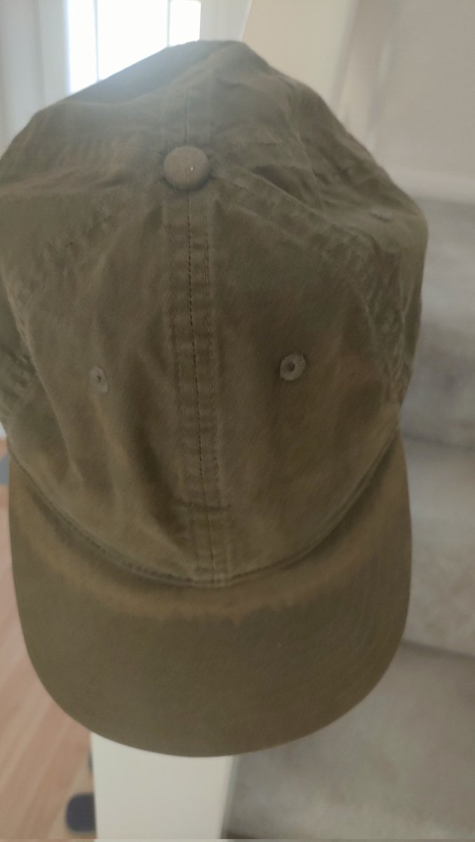 fatoldred's tweet photo. @stetsoneurope I purchased a cap while on holiday and it has become very discoloured , it appears that you do not support any concerns not arising from an online purchase? Is this the support I should expect from a premium brand? https://t.co/YsdRiQpEwE