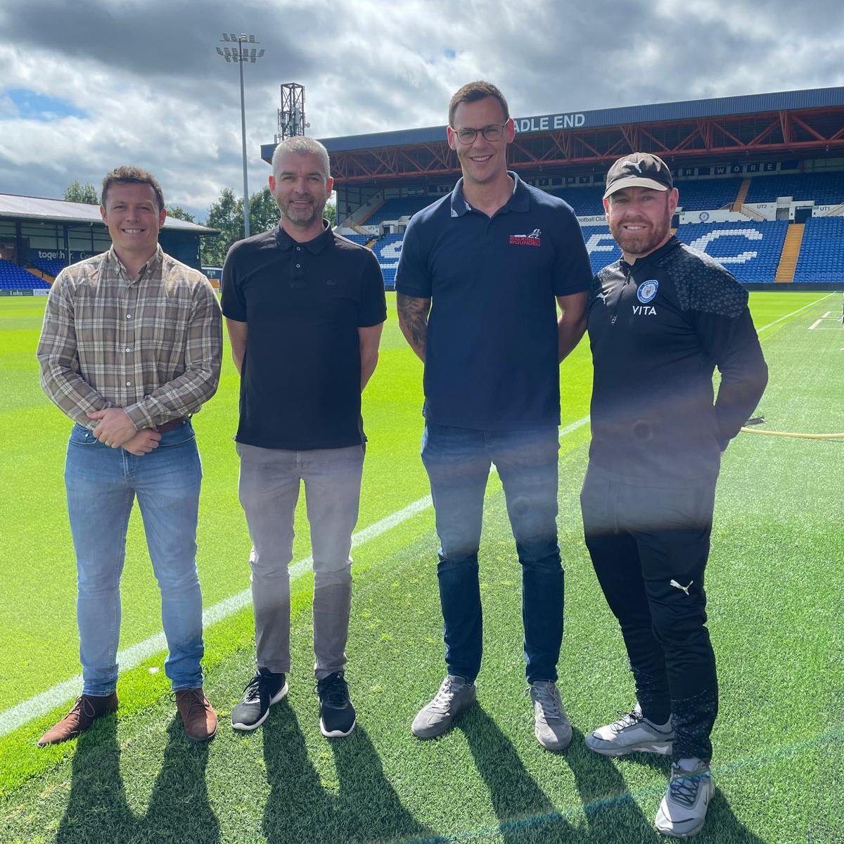 Great to meet Joel Oxberry and Tom Knight from Walking with the Wounded today

Our Inclusion Manager <a href="/daniellandstrom/">Daniel Landstrom</a> and Armed Forces Co-ordinator <a href="/MarkWardMC1/">𝐌𝐚𝐫𝐤 𝐖𝐚𝐫𝐝 𝐌𝐂</a> look forward to working with this amazing organisation in the future

<a href="/StockportCounty/">Stockport County</a> <a href="/supportthewalk/">Walking With The Wounded 🎖️</a> #StockportCounty