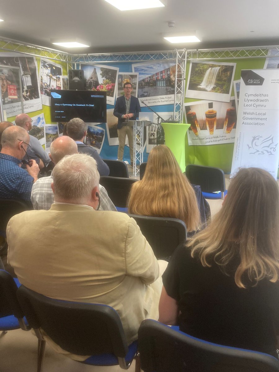 WelshLGA's tweet image. Today&apos;s WLGA event at @eisteddfod 2024, discussing an exciting project to improve existing technology and support document translation and live speech interpretation and translation.