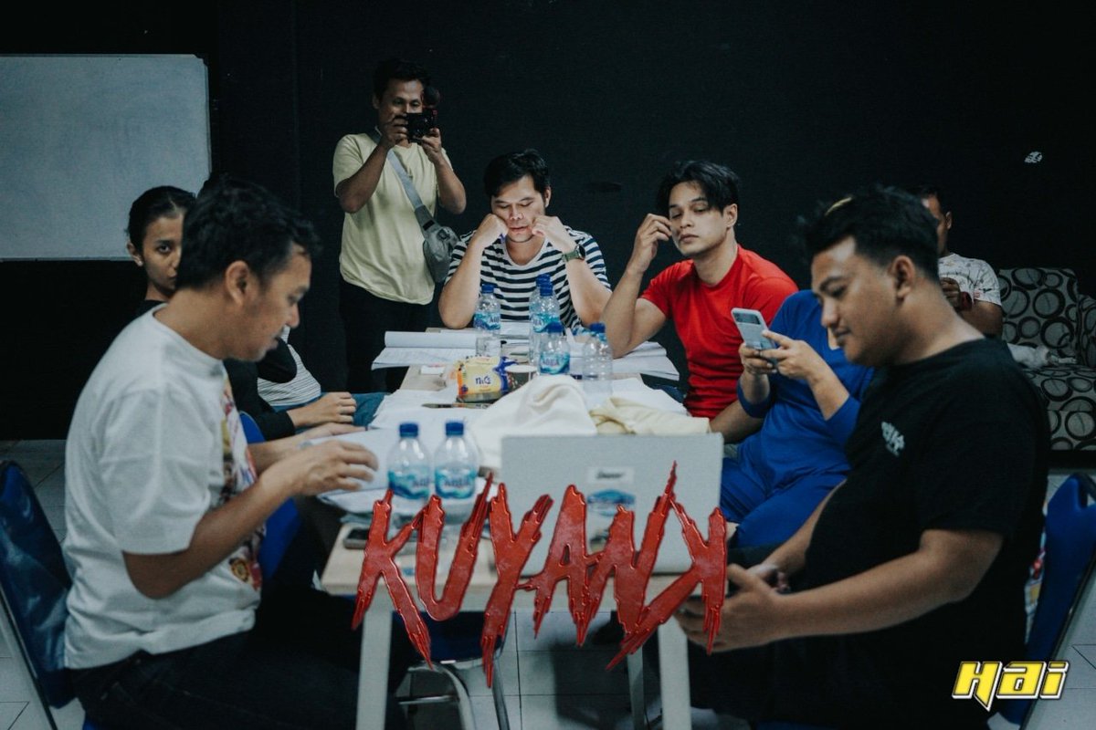hai_production_'s tweet photo. Reading 🎬

Filem : Kuyank

#HazmanAlidrus @hazman_alidrus 
#HAIProduction @hai_production_
#HazmanLover @hazmanlover https://t.co/4X2QBe6mwN