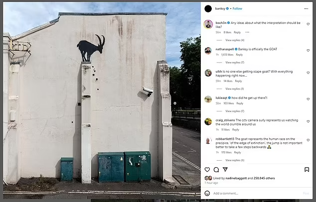 TrueCrimeUpdat's tweet photo. #Banksy unveils new artwork at London's #KewBridge, depicting silhouette of goat perched on masonry, with debris falling. Confirmed on artist's Instagram. Banksy's identity remains unconfirmed, despite speculation

Could have done that myself. Just saying https://t.co/Dfq3L7A9qj