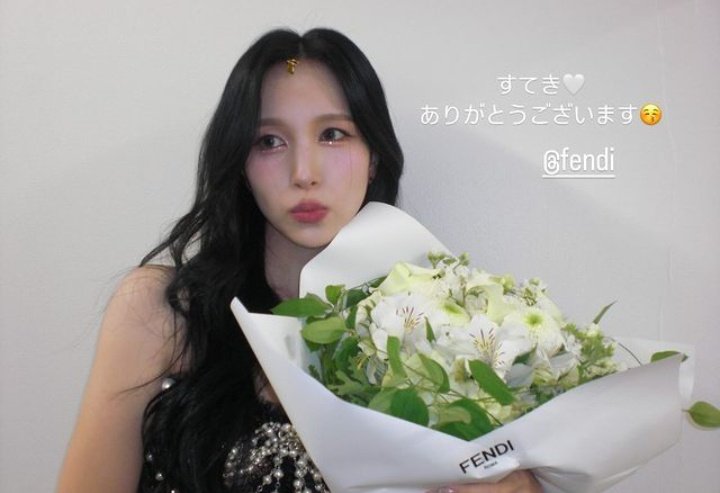 twcxmn's tweet photo. 🦢
Instagram story update 
The pretty bucket flower with a nice vibes https://t.co/xquzGEcZEu