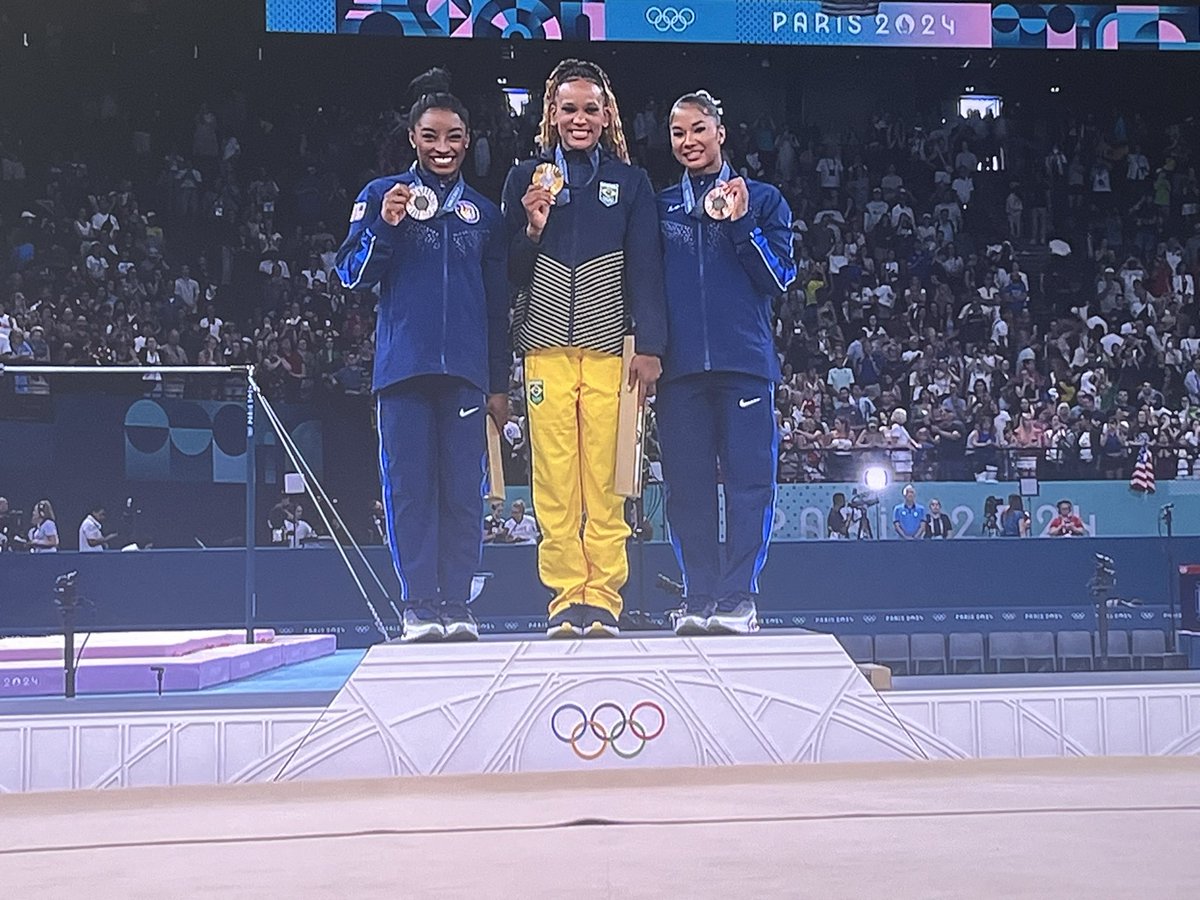 J_Sanmi's tweet photo. @Simone_Biles congratulations Well done what an amazing Olympics, thank you for bringing so much joy to all of us! #GOT  all our support and love from UK 🇬🇧 🇬🇧❤️😘 https://t.co/0NgzadvjNS