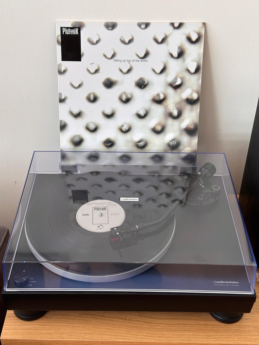 myhartcanyon's tweet photo. Lunch break listening today at MHCM HQ is the fabulous 12" vinyl debut single 'Sitting on Top of the World' by @Plutonik_UK released 25 years ago by our friends at @IntegrityRecs  ...

#plutonik #vinyl #drumandbass #dnb https://t.co/djVHKx05W9
