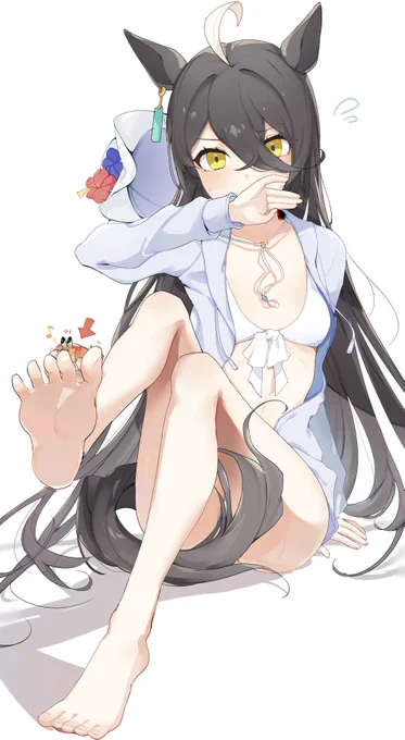 水着マンハッタンカフェ (白ver.)……足にヤドカリが…#ウマ娘 