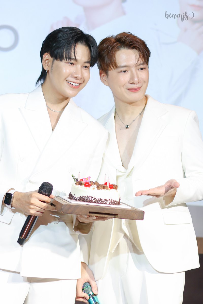 beamjs's tweet photo. U r my only wish ~

#BSCxKristSingto 
#DoubleAuraWithKristSingto 
#คริสสิงโต #KristSingto https://t.co/PQq3SwZp4o