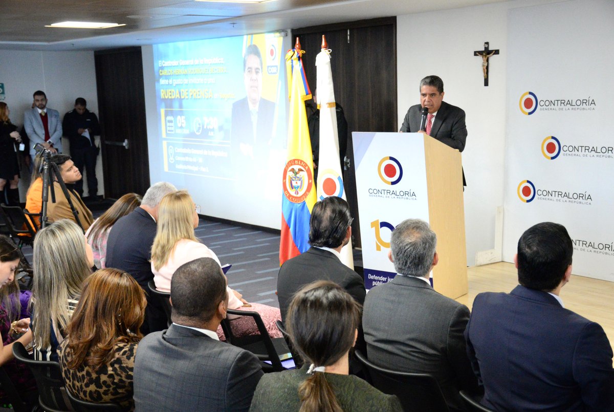 CGR_Colombia's tweet photo. #ControlALaSalud | Se encontraron pagos que no guardan relación de causalidad con servicios de salud. La NUEVA EPS destinó $40 mil millones para honorarios de miembros de la junta directiva, vales de gasolina, anticipos de viajes, clases de yoga y pilates, entre otros. https://t.co/oprowYBp1J