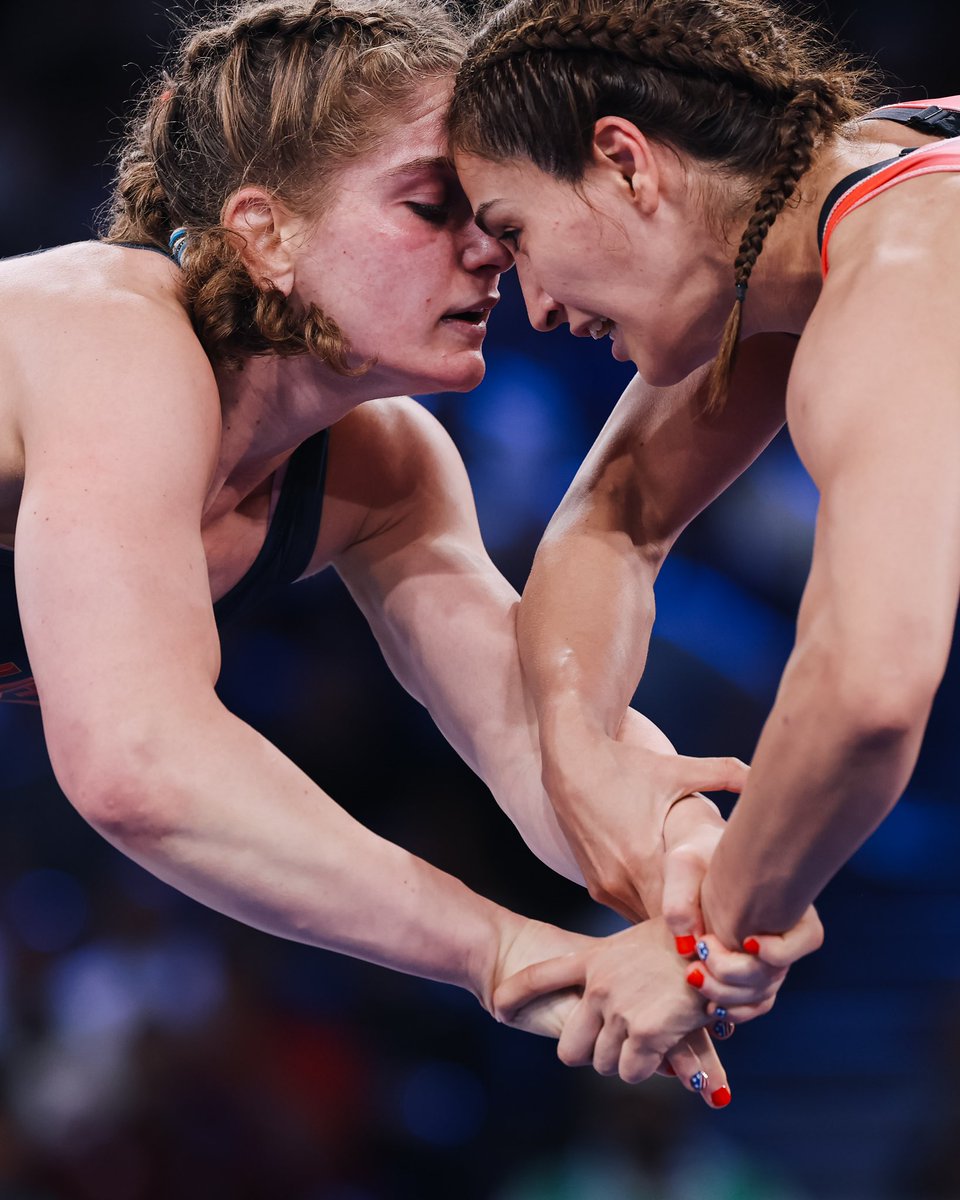 wrestling's tweet photo. Amit ELOR 🇺🇸 took out reigning world champ Buse TOSUN 🇹🇷, 10-2, to move into the 68kg quarterfinals.

#roadtoparis2024 | #wrestleparis | #wrestlingparis | #PathtoParis https://t.co/cvuidKab8r