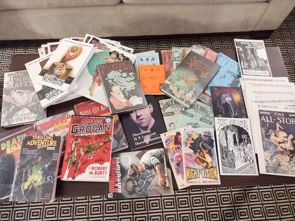 emb021's tweet photo. My haul of books and others from Pulpfest
@pulpfest @StormgateP @steegerbooks @WillMurray334 #ageofaces #airship27 #wildcatbooks #darrellschweitzer #captainhawklin @MeteorHouse #craigmcdonald https://t.co/EJ3hfztrxC