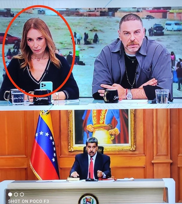 REPUBLICANA23's tweet photo. Se dan cuenta como todos los comunistas tienen actitudes dictatoriales
@KarendTV sabe que nadie la quiere en tv y sigue ahi fingiendo empatia por el pueblo de Venezuela
Cuando su esposo el cafiche de ella y del estado de chile es parte del fraude y robo de elecciones de maduro https://t.co/zkHaCvC2tF
