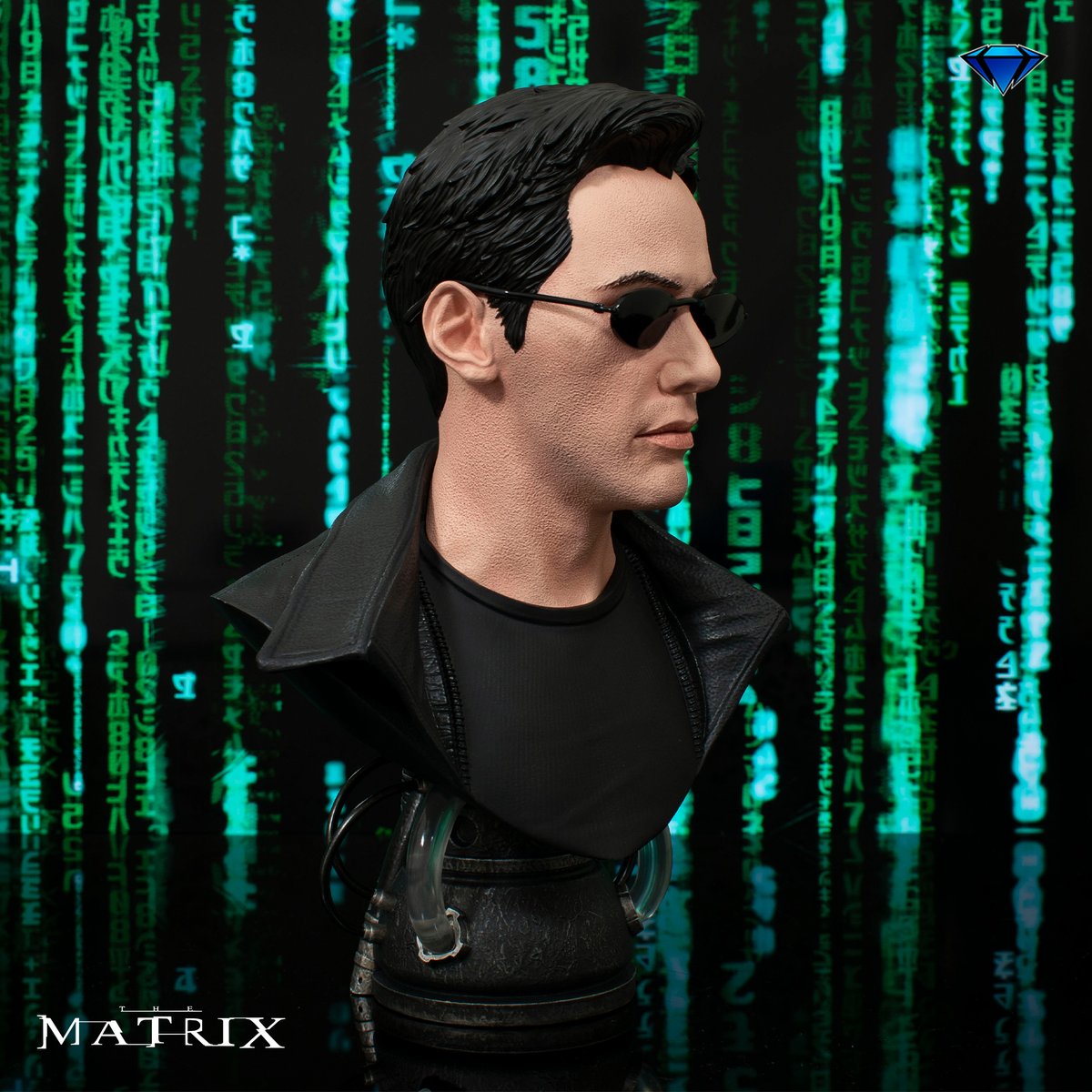 CollectDST's tweet photo. Unplug from the ordinary with a Neo #LegendsIn3D Bust! Pre-order this ½ scale bust of hacker-turned-hero Neo to level up your #TheMatrix collection! #CollectDST #DiamondSelectToys #Neo #KeanuReeves https://t.co/jD0JUU6w9T