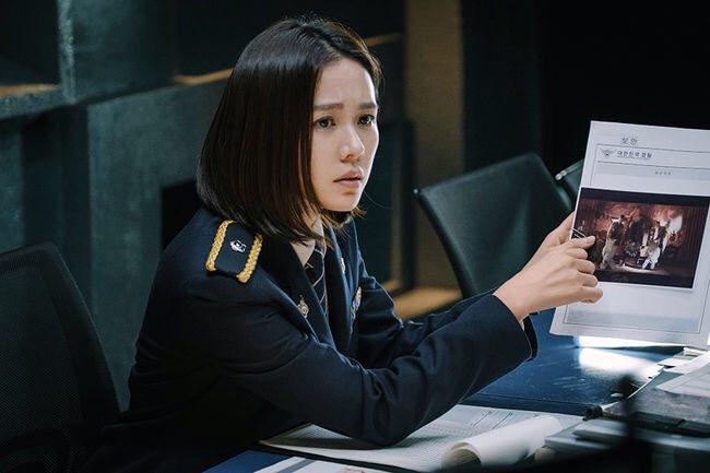 gqindia's tweet photo. 6 best K-dramas &amp; movies starring  actress #SonYeJin that highlight her acting prowess: https://t.co/4T9zLzSWqX https://t.co/a1El6TWMNW