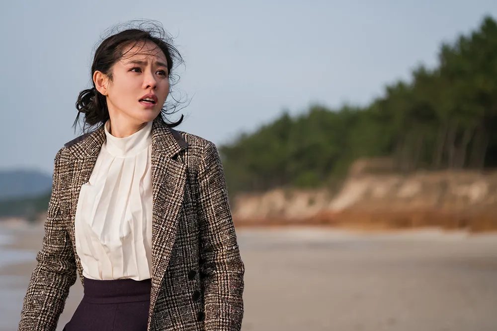 gqindia's tweet photo. 6 best K-dramas &amp; movies starring  actress #SonYeJin that highlight her acting prowess: https://t.co/4T9zLzSWqX https://t.co/a1El6TWMNW