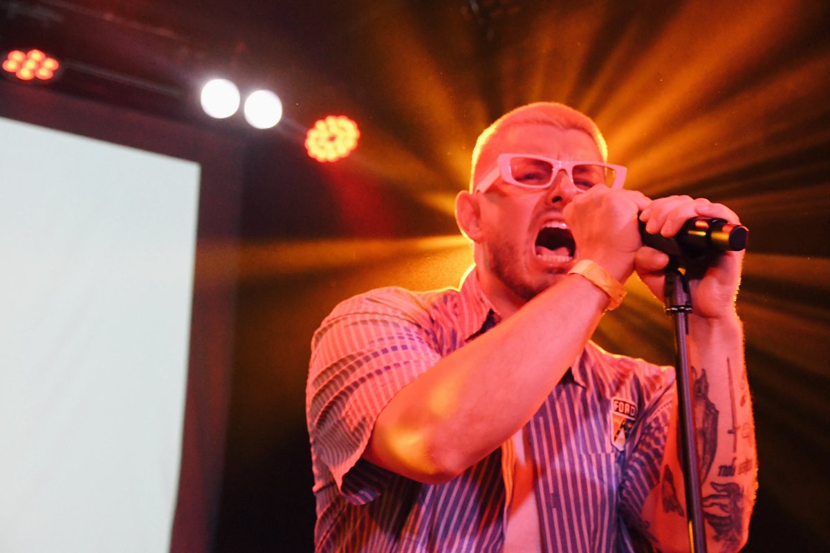 nic violets! tweet media