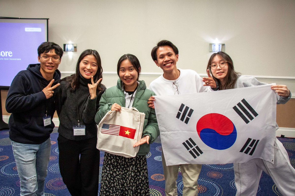 Happy #ExchangeDay! World Learning offers dozens of exchange programs each year, empowering people from more than 150 countries at all points in their careers and academic lives. 

Learn more about people-to-people exchanges at #WorldLearning at: ow.ly/bllP50PpYYg