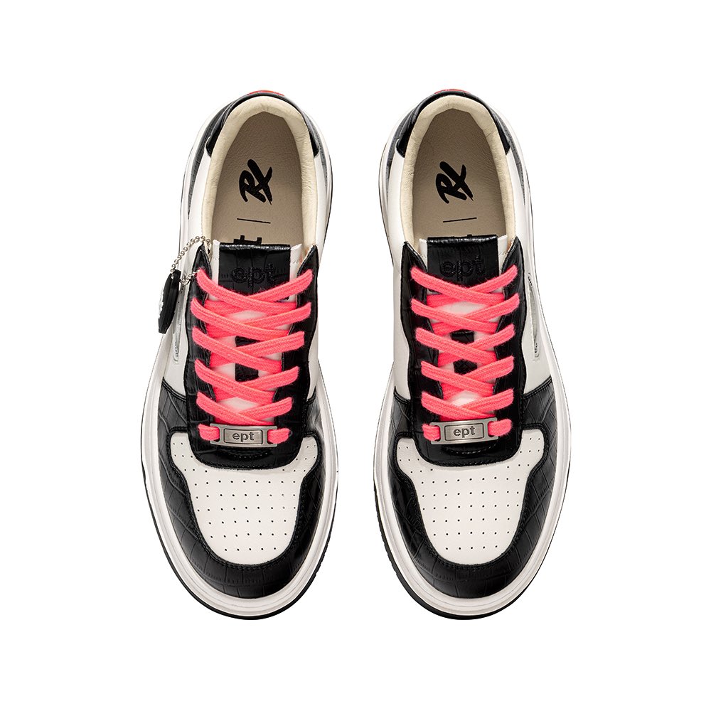 Nikhil H tweet media