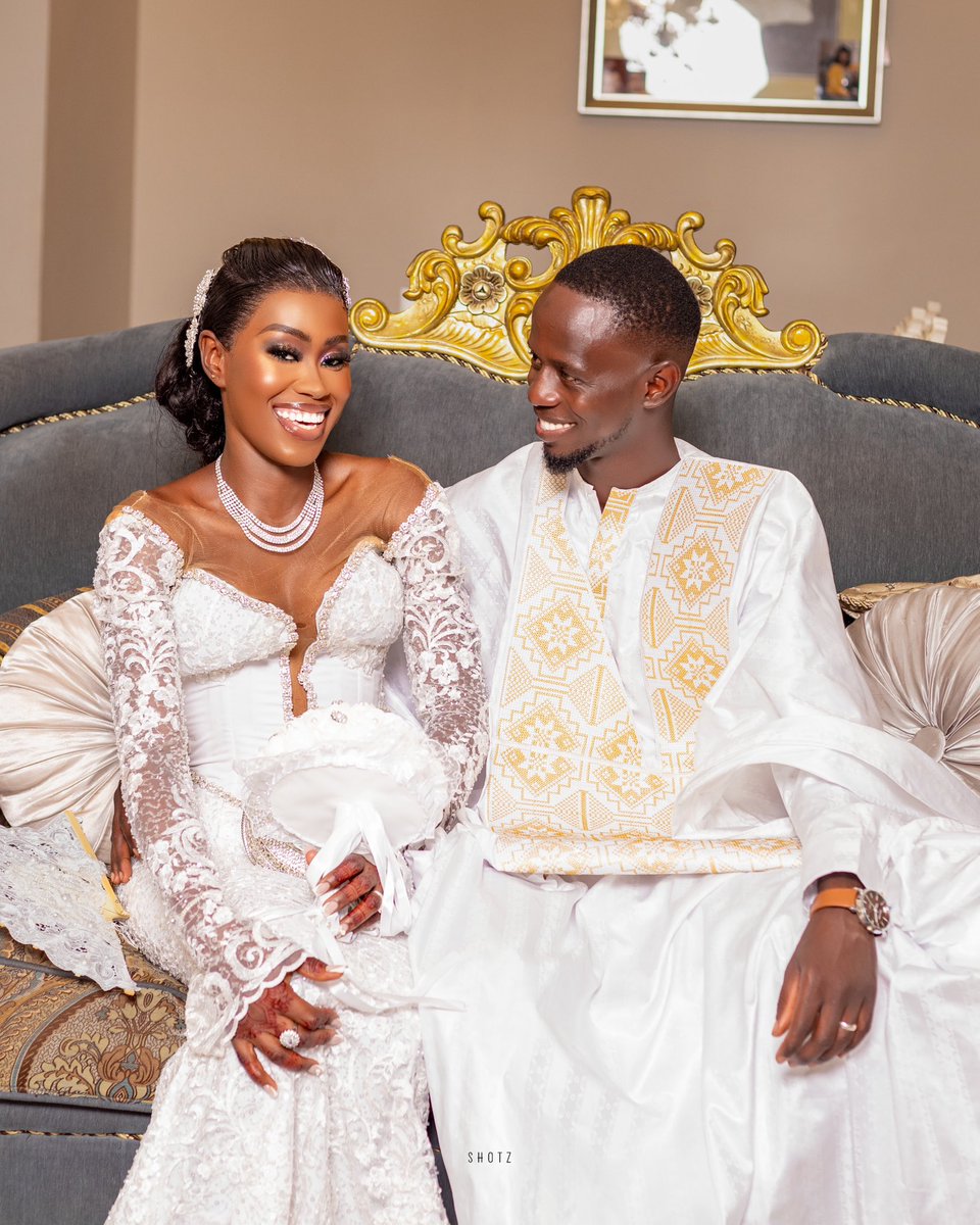 SHOTZ_gm's tweet photo. These smiles though ❤️🤍❤️
#shotz #AfricanBride #CulturalElegance #photography https://t.co/u9WpvwTa9n