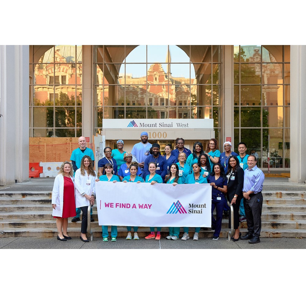 In July, the Emergency Departments at Mount Sinai Morningside, Mount Sinai South Nassau and Mount Sinai West were awarded the 2024 Lantern Award by the Emergency Nurses Association (ENA).

Learn more:
ena.org/press-room/art…

#MountSinaiNursing <a href="/ENAorg/">ENA</a> #LanternAward
