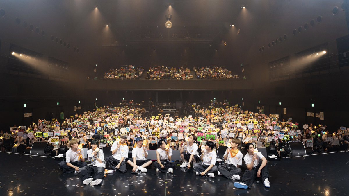 xikers_jp's tweet photo. [👀] 240805 xikers 1st FANMEETING : road𝓨map IN JAPAN TOKYO DAY2

road𝓨 がいるからxikersは輝けると実感できた4日間💫
夢のような毎日を本当にありがとうございました���
これからも花道を一緒に歩いていきましょう💐

#xikers #싸이커스 #サイカース #road𝓨map #xikersとroad𝓨_最高の夏 https://t.co/mj2fvZPCJX