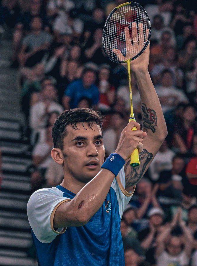 YoDha_16's tweet photo. "Scars are hard to forget but great as reminder that you have a लक्ष्�� to concur @lakshya_sen 🙌🏻... " 

For me the efforts you showed, the wins you snatched from the mouth of lost hopes of many Bhartiyas like me; is more than a medal.

Enthusiastic for your upcoming journey. https://t.co/mED8q0oaMU