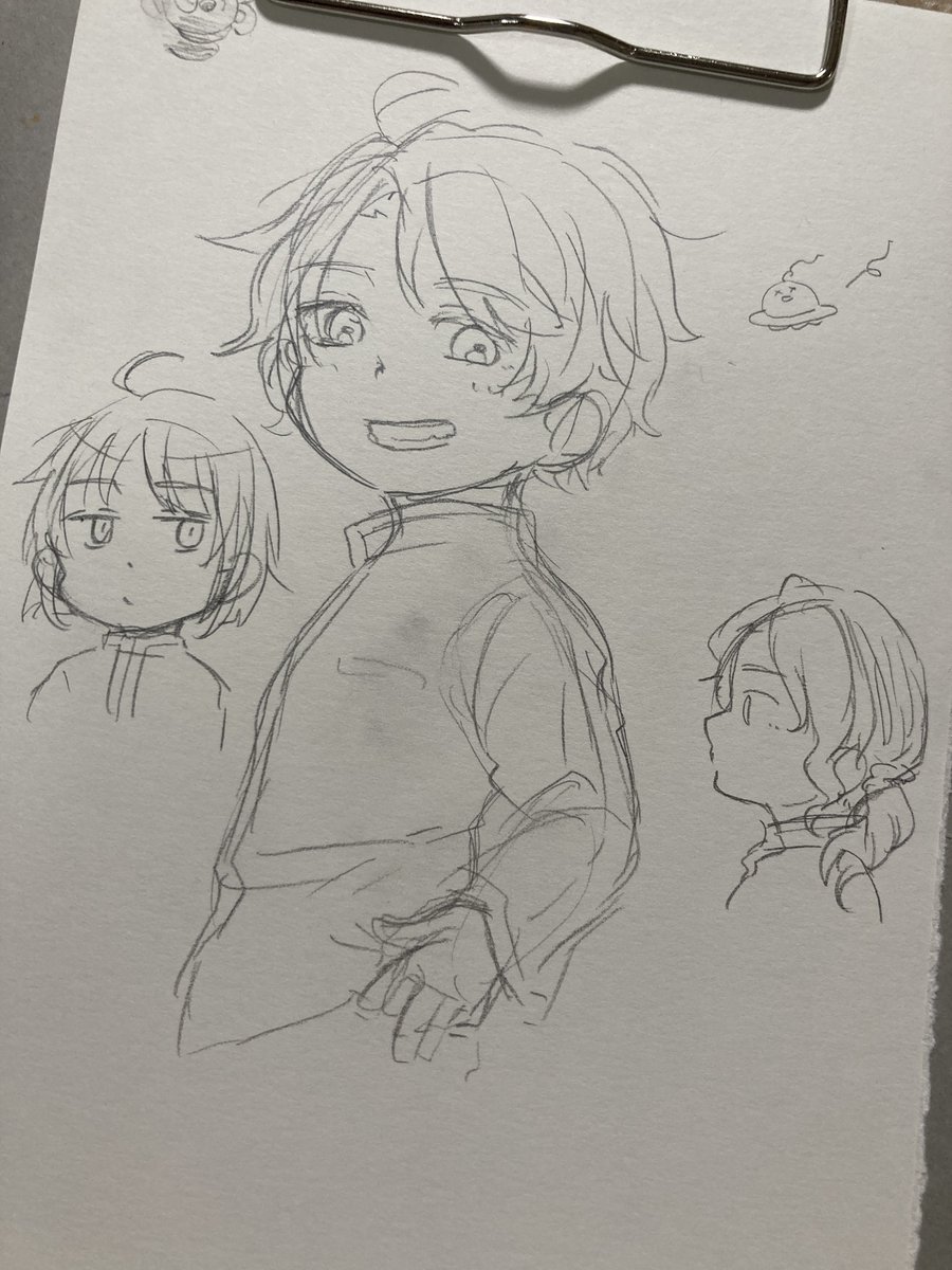 なんか今なら絵かける気がすると思ったんですがもう無理です 眠気がすごいんです あとわたしはもう描けないのかもしれません 絵ってどうやって描いてたけ 