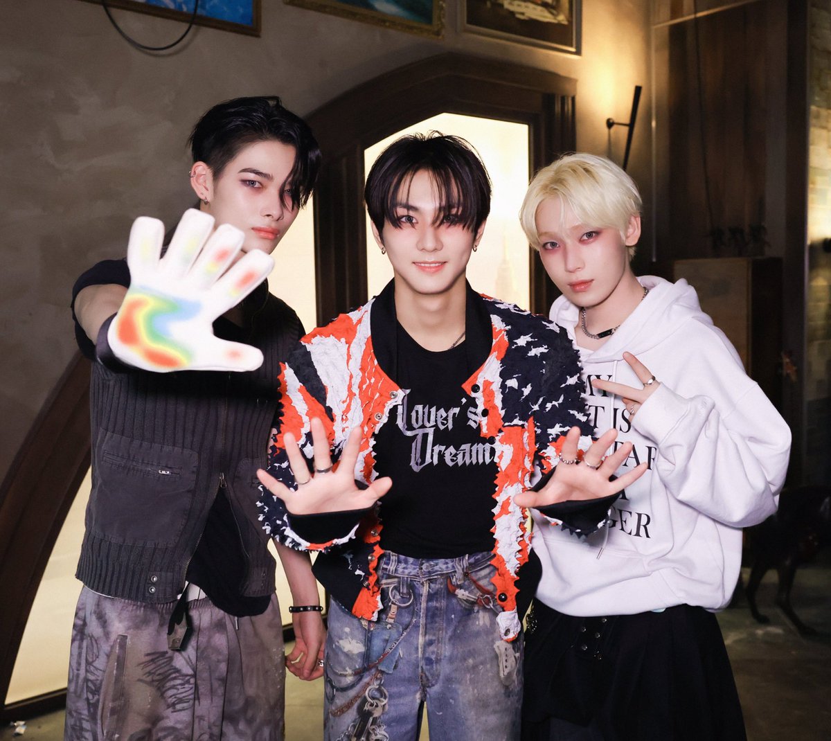 nksunbaem's tweet photo. “losing teenage features” IM 😭😭 https://t.co/P4TKSUDGOs