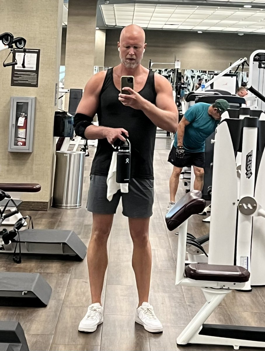 Jason Helmes tweet media