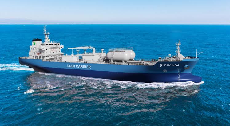 MarsalQatar_EN's tweet image. 🚢 | HD Korea Shipbuilding &amp;amp; Offshore Engineering Co. (HD KSOE) discusses with QatarEnergy to supply about five LNG carriers, totalling $6.6 billion: Resources report

#MarsalQatar #Qatar #KoreanUpdates #LNG #energy #NEWS #WorldNews