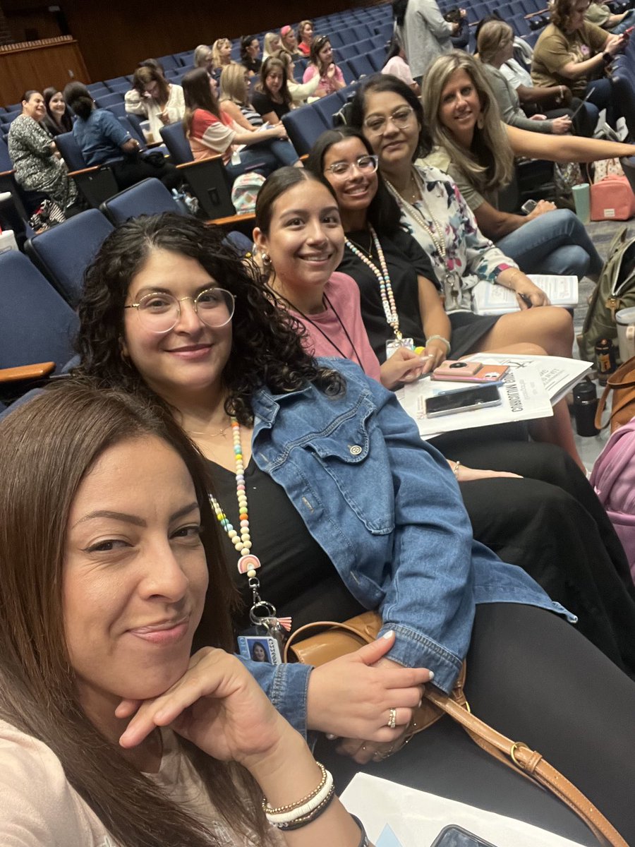 Kindergarten Teacher Leopards are in great form as we learn to be the best teachers! <a href="/OLE_Leopards/">Leonard Elementary</a> #LeonardLeopards