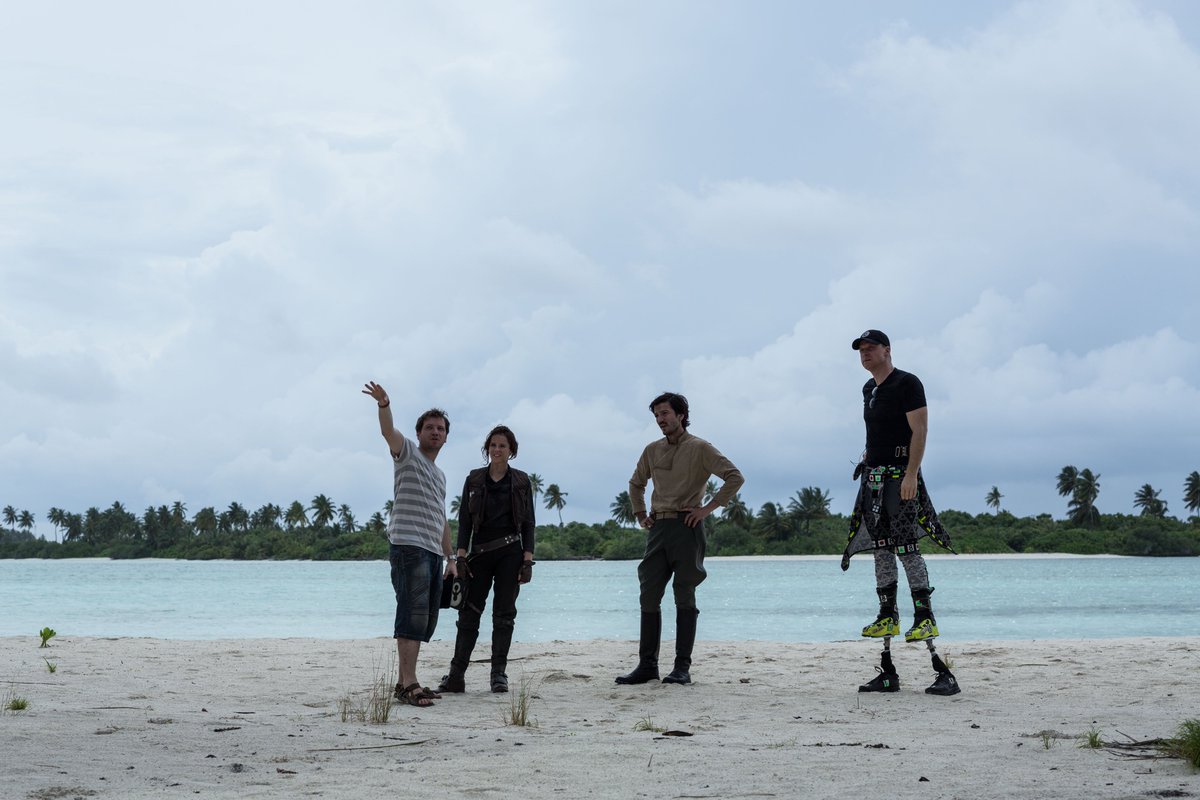 Gareth Edwards, Diego Luna, Felicity Jones and Alan Tudyk behind the scenes of Rogue One
