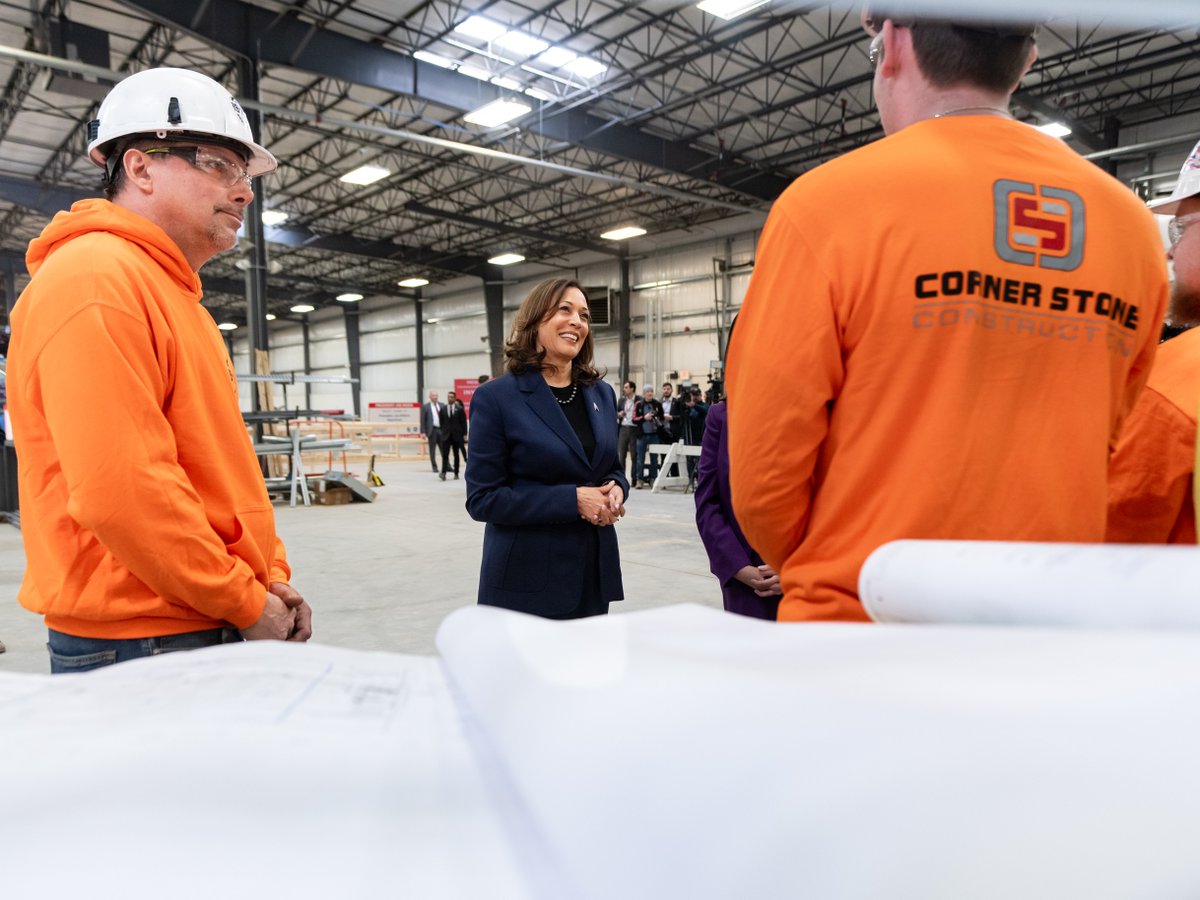 When union wages go up, everyone’s wages go up.

When union workplaces are safer, all workplaces are safer.

And when unions are strong, America is strong.