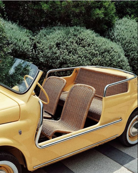 The 'La Dolce Vita Buggy' is available for guests cruise on the property. We only ask guests to not drive it off of the House's premises.

The last time Romeo took it for a ride around town, or as he called it 'a moonlit incontro', the polizia locale didn't return it for a month.