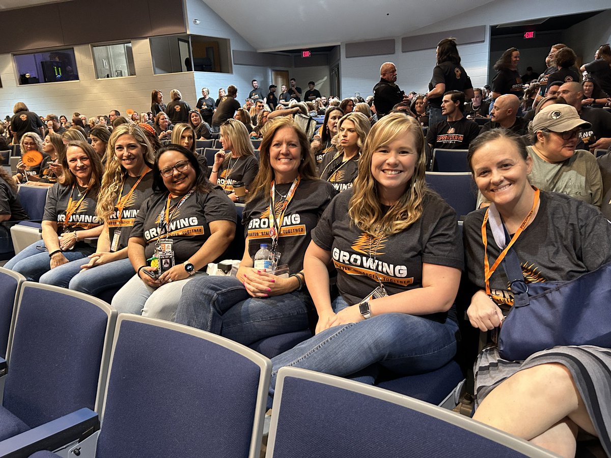 Here’s to a new year with an amazing 4th grade team! <a href="/GoshenCreek/">⭐️Goshen Creek Elementary⭐️</a> <a href="/SpringtownISD/">Springtown ISD</a> #porcupineway