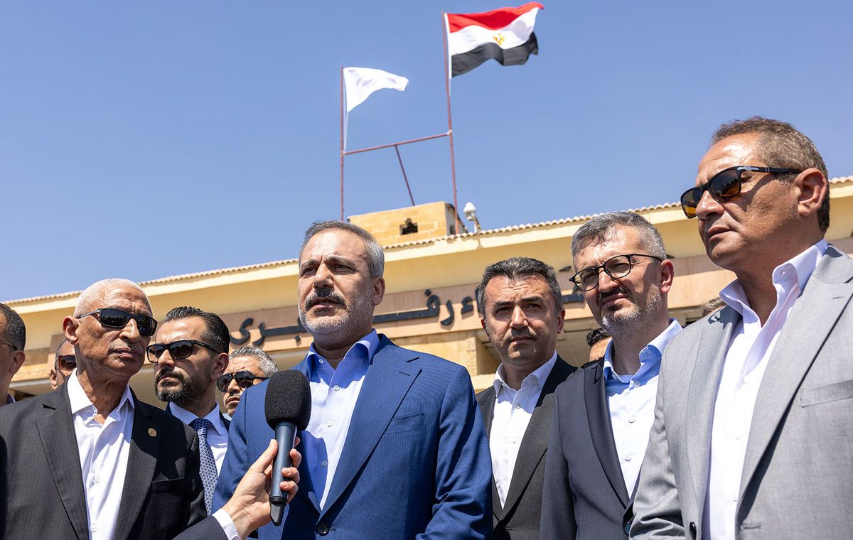 🔴 Dışişleri Bakanı Hakan Fidan: 

Ukrayna’da işgali suç sayanlar İsrail işgalciliği karşısında üç maymunu oynuyorlar.