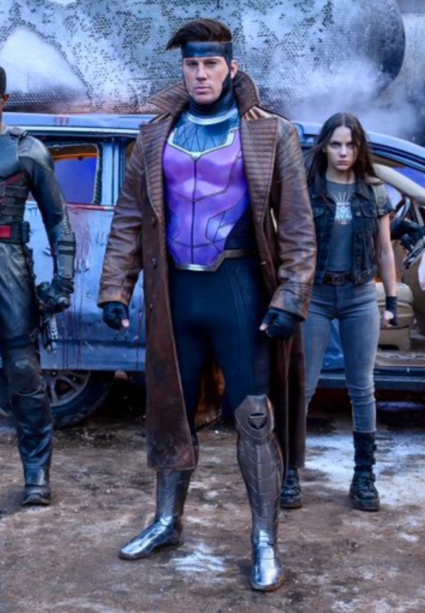 therealsupes's tweet photo. yeah this is a goated cbm suit https://t.co/K7zIOLAYzl