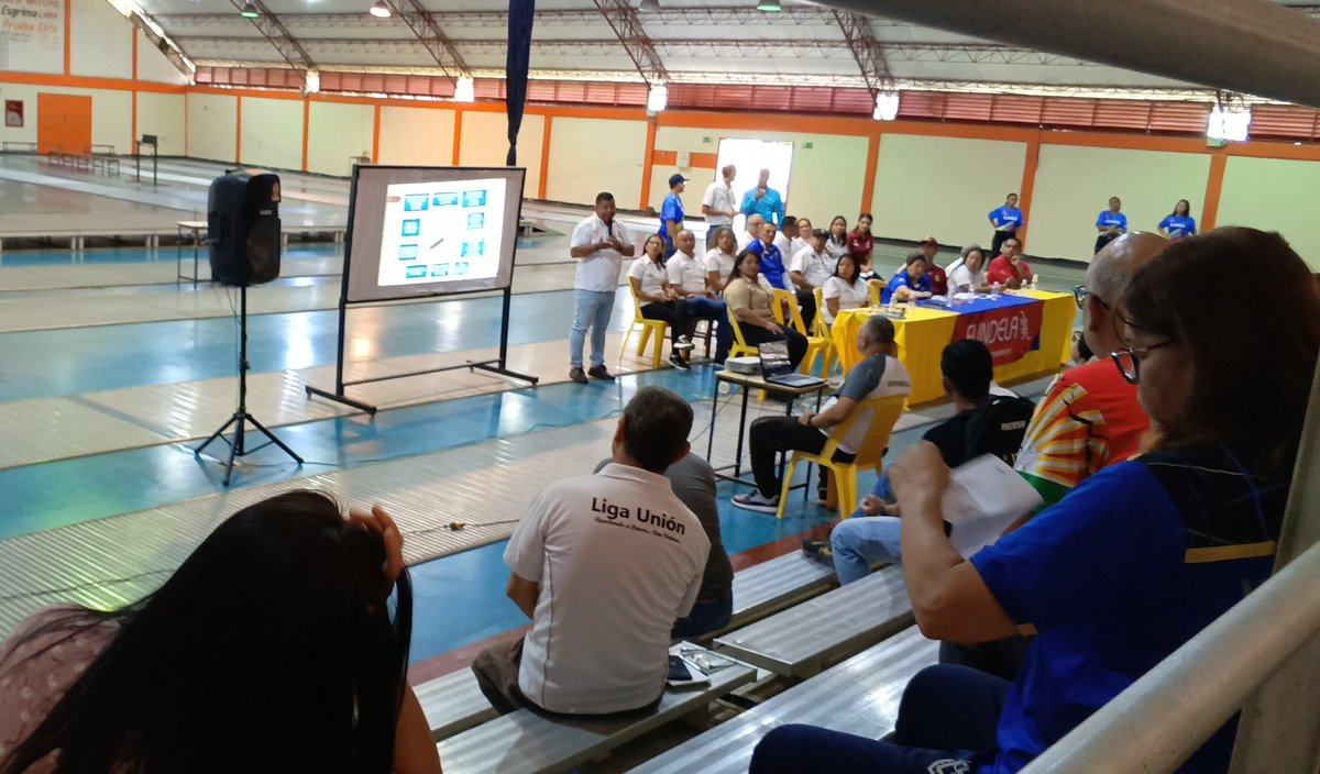 Durante la socialización con asociaciones, clubes, y escuelas que hacen vida deportiva en las instalaciones de alto rendimiento y Centros de Iniciación Deportivo, a seguirse sumando apegados al marco legal para el uso goce y disfrute de los espacios.

#PatriaSoberanaYPlena